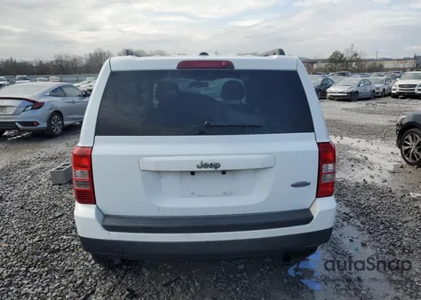 2016 Jeep Patriot Latitude из США, поврежденный, VIN 1C4NJPFA0GD599240